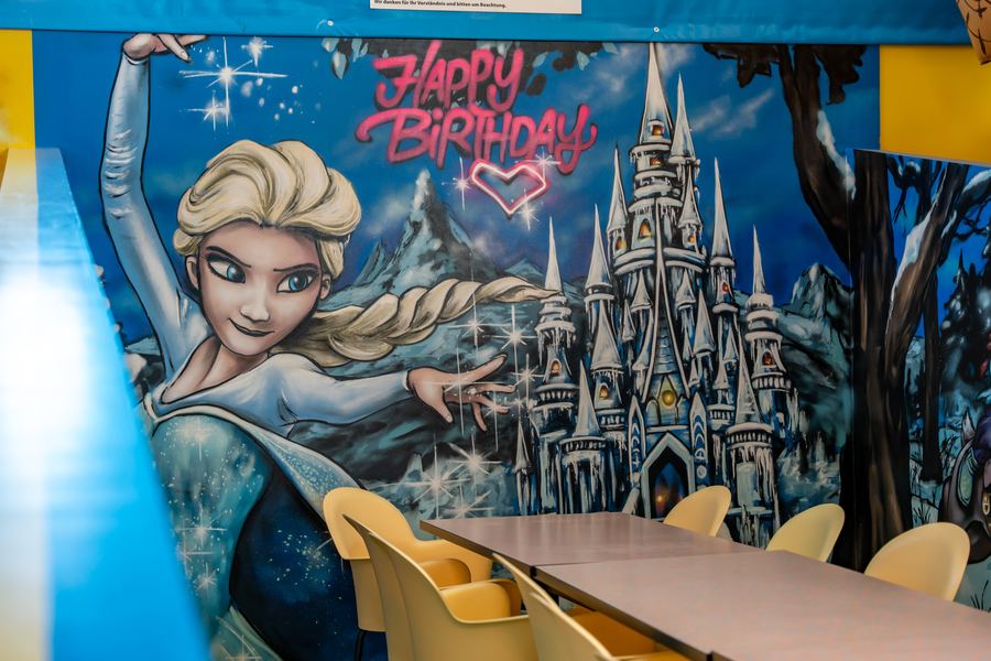 Themen-Box Eis-Palast für Kindergeburtstage in der Kid's World Saarlouis